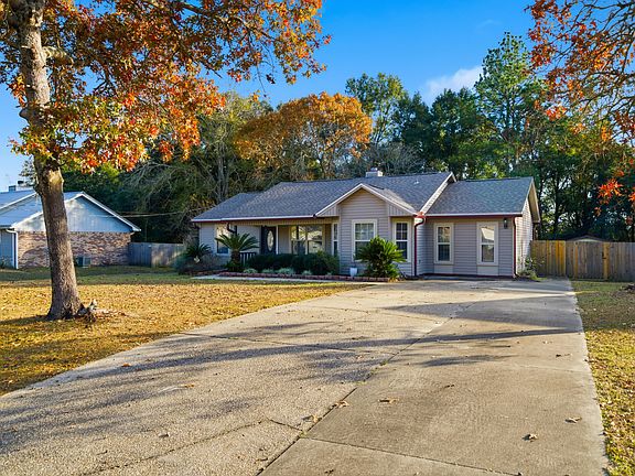 4th image of 411 Ashley Dr