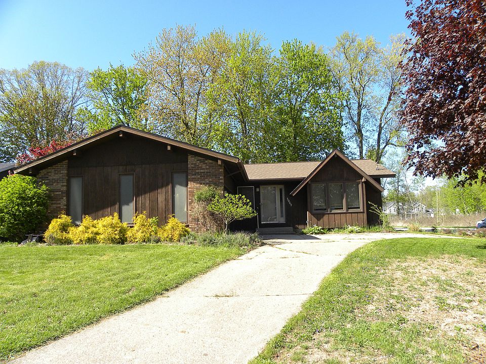 1st image of 3069 Willow Creek Dr SW
