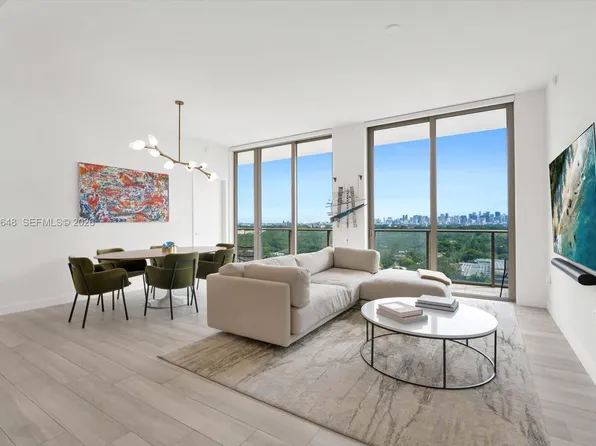 2678 Tigertail Ave #1404, Miami, FL 33133