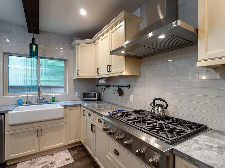 610 Forest Ave — Photo 15