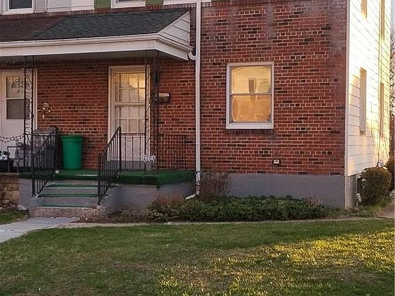 2nd image of 2208 S 9th St