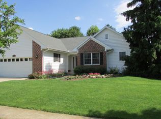 866 Wildemere Dr, Mason, MI 48854
