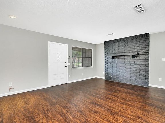 2nd image of 746 Pleasant Hills Dr