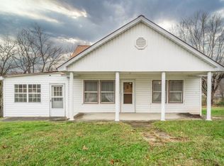 433 Celina Hwy, Livingston, TN 38570