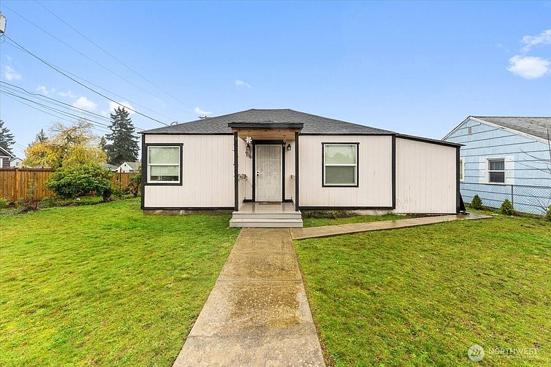 2nd image of 4640 E G Street