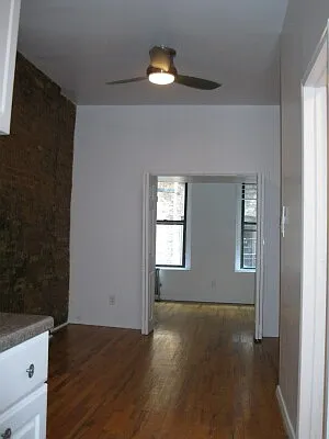 Rented by Tower Brokerage | media 18