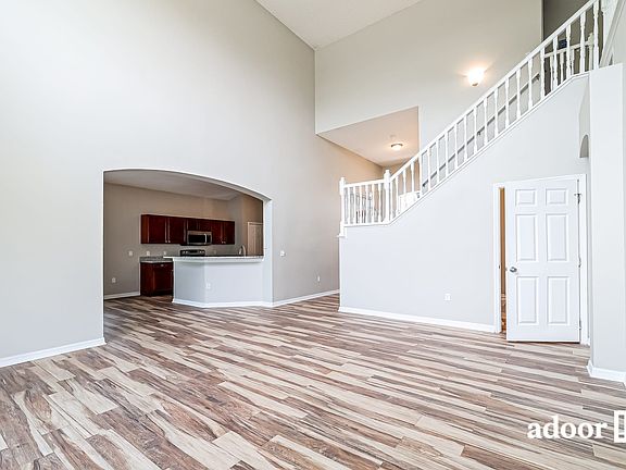 4th image of 515 Peace Dr