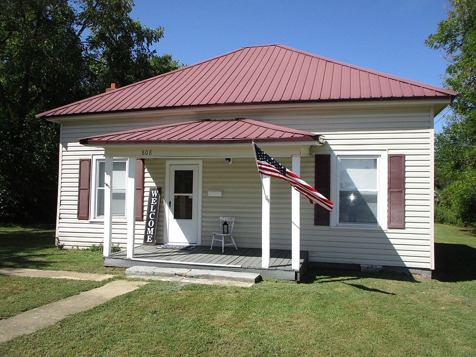 1st image of 808 E Ellis St