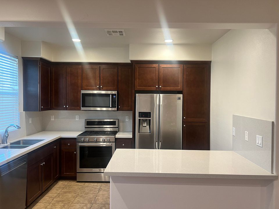 2nd image of 6721 Calle Koral