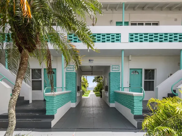1990 Bay Dr APT 5, Miami Beach, FL 33141