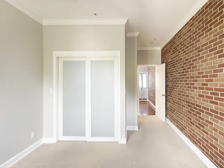 1122 K St SE #1 — Photo 7