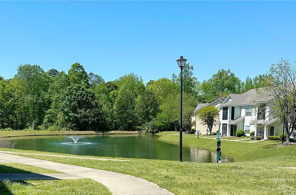 2nd image of 447 W Longleaf Dr APT 1116