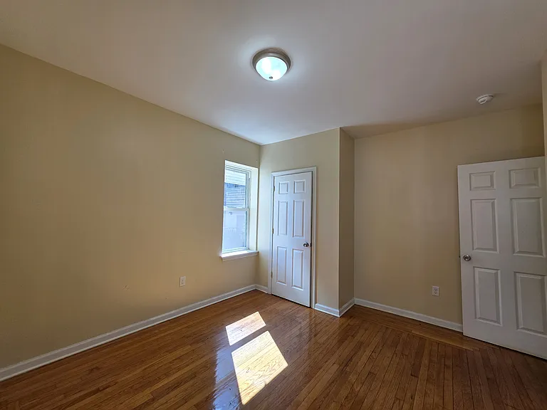 310 Edgewood Ave #D — Photo 8