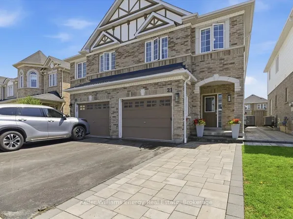 21 Denny St, Ajax, ON L1Z 0S3
