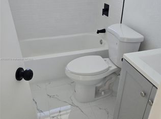 Paraiso, Hialeah, FL 33010