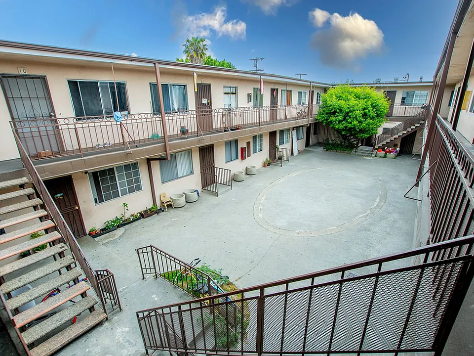 Figueroa Street Apartments