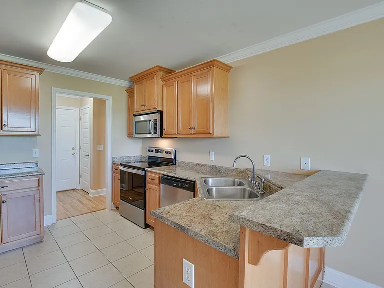 120 Lexi Ln — Photo 9