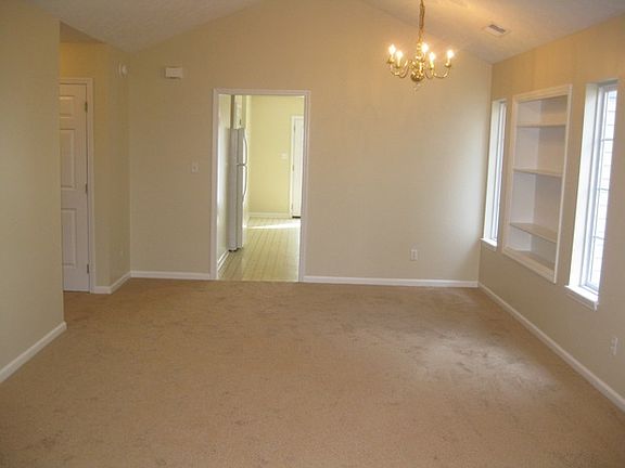 3rd image of 2792 Trailwood Ln