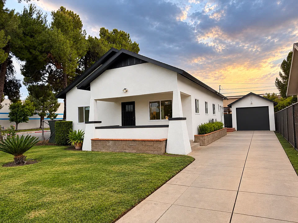 705 E Monterey Ave