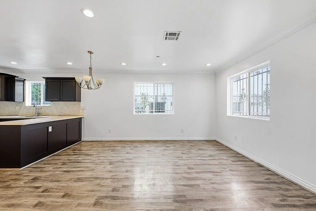 4 bed, 1501 sqft, $4,050 — Photo 3