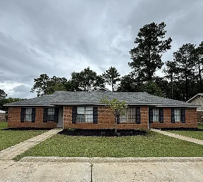 174 Creek Dr #B