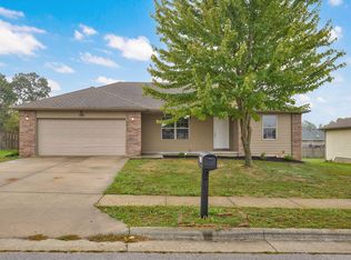 114 Spruce, Clever, MO 65631