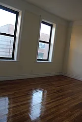 Rented by Roberto Guilbet, LREB