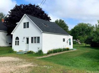 5830 3rd Ave N, Wells, MI 49894
