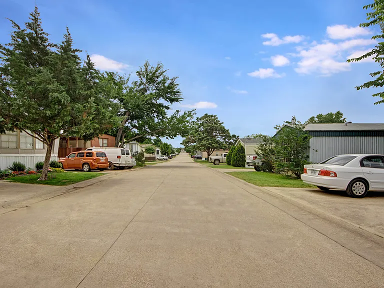 Highland Acres — Photo 7