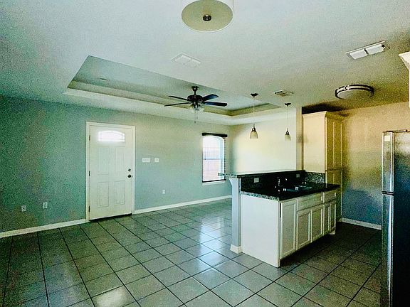 4th image of 1925 Diamante Dr #B