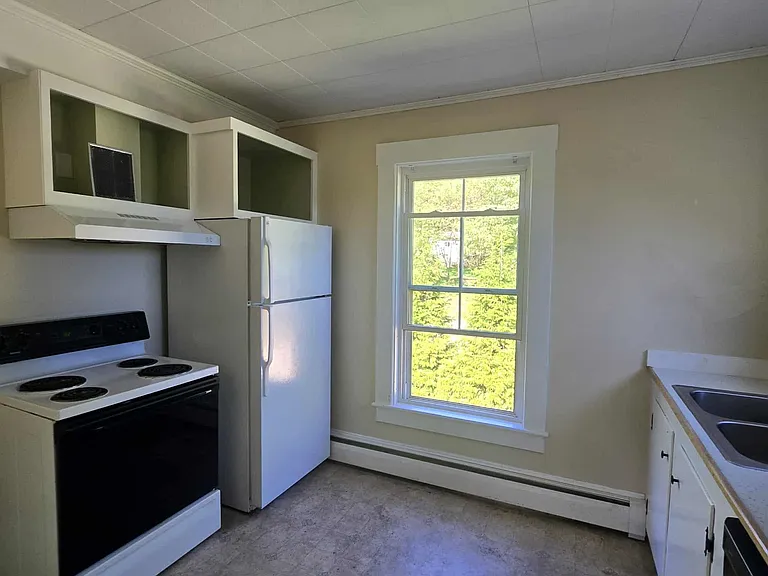 232 Spruce Lane Ext #A — Photo 8