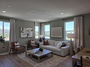 7610 Quest Ln, Santee, CA 92071