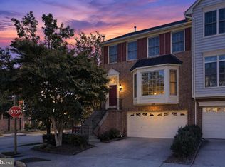 6251 Harbin Dr, Alexandria, VA 22310
