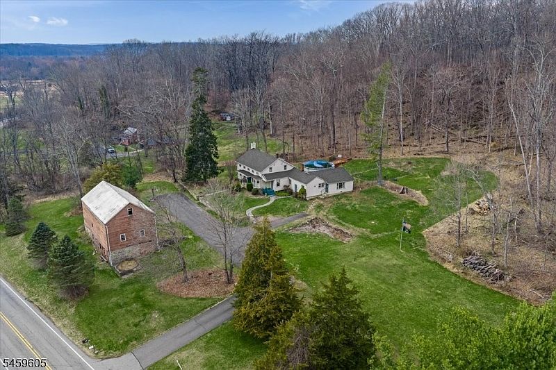 1st image of 195 Allamuchy Rd