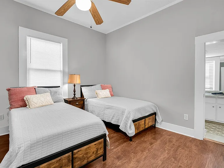 705 Whitfield St — Photo 16