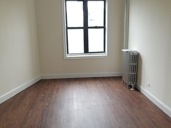 4th image of 2084 Bronx Park E
