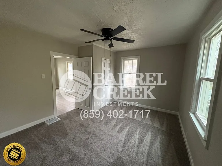 309 Richmond Ave — Photo 12