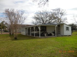 702 Wightman St, Matagorda, TX 77457