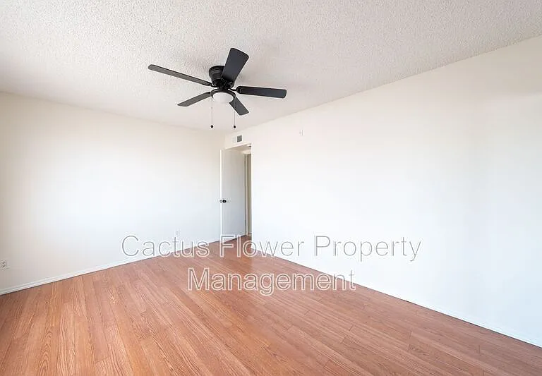 2147 W Edgewood Ave — Photo 23