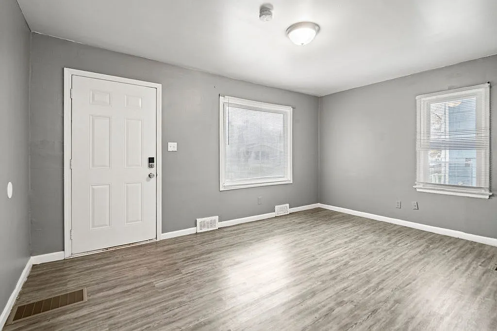 1304 East 18th Avenue, Unit 1304 — Photo 2
