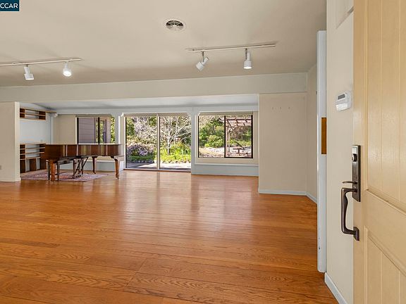 5th image of 847 Acalanes Rd