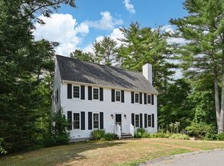12 Pinewood Rd, Amesbury, MA 01913