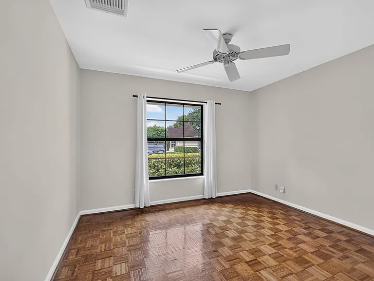 11354 Briarwood Pl — Photo 30