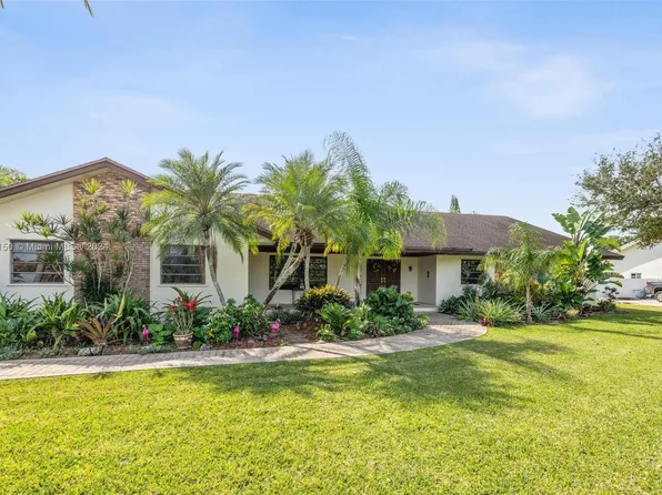 16860 SW 274th St, Homestead, FL 33031