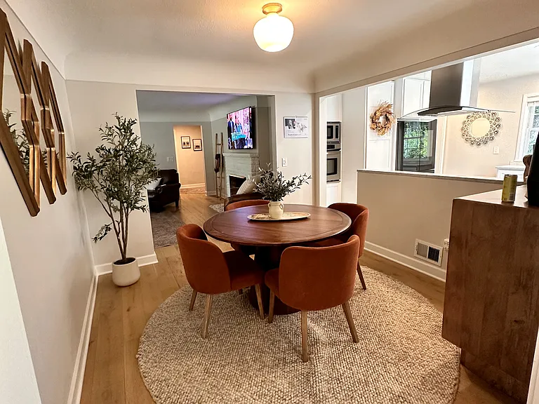 3725 Baker Rd — Photo 5