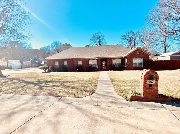 1603 Miller Place Dr, Bryant, AR 72022
