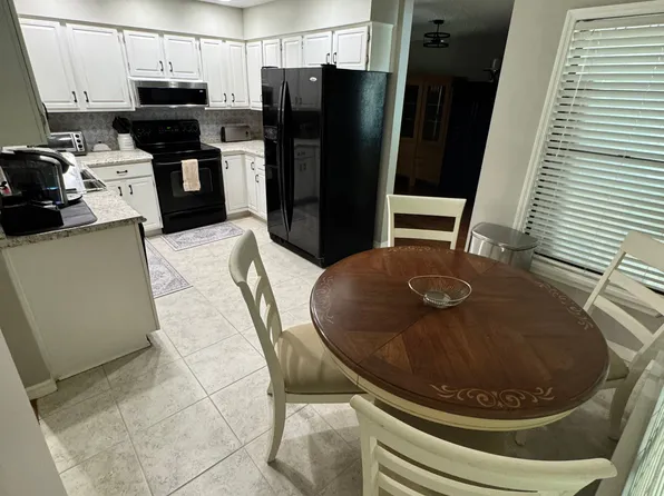1 bed, 1.0 bath, $1,800, (undisclosed Address), Orlando, FL 32817
