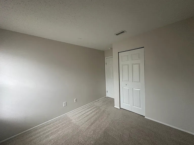 314 Thalia Station Ct — Photo 12