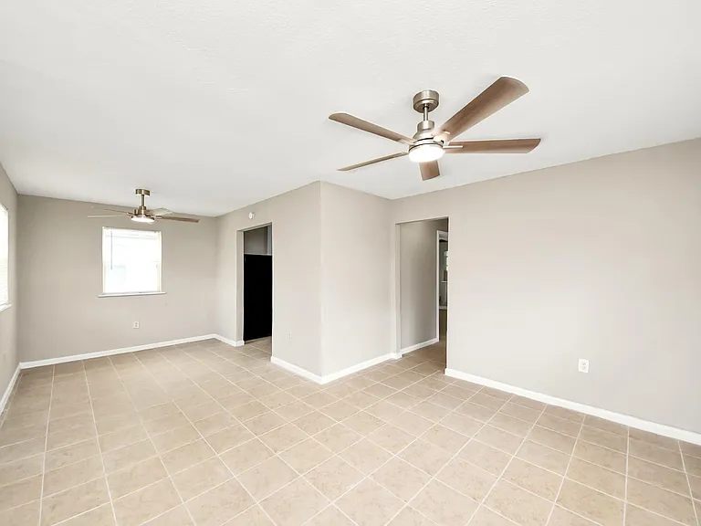3914 Hoffman St #B — Photo 9