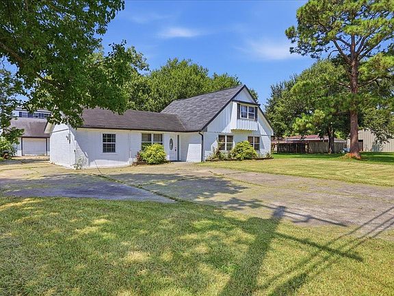 5th image of 8722 Holmes Rd